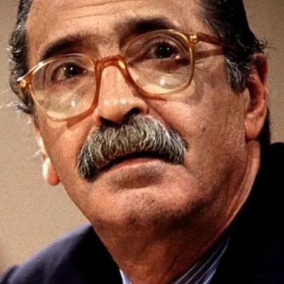 Julio César Strassera image